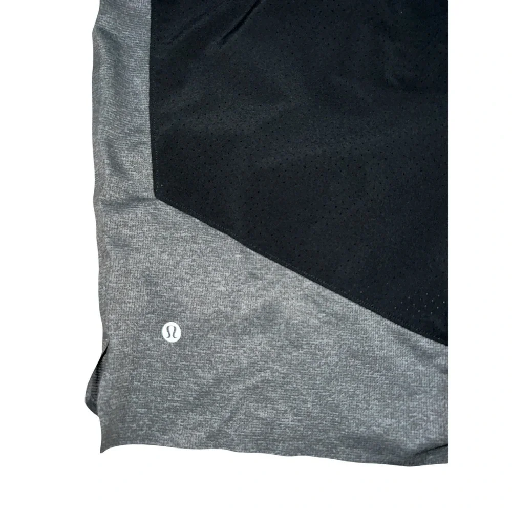 Lululemon License To Train Short Lined Men's shorts size XL Read